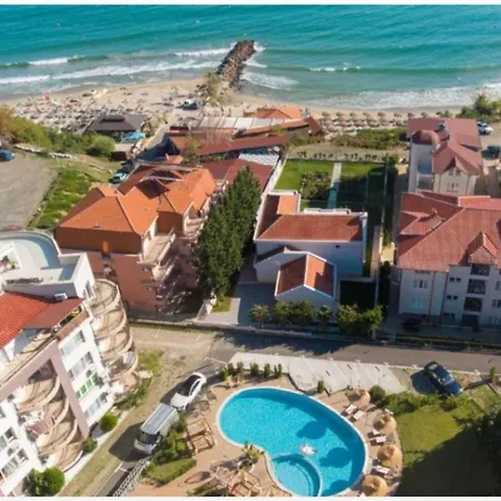 дани и мони Daire