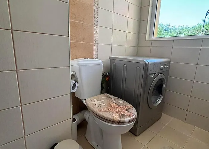 дани и мони 아파트